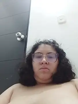 Snapshot of johannasexy97 chatting on January 17, 9:28 am johannasexy97 online show from January 17, 9:28 am