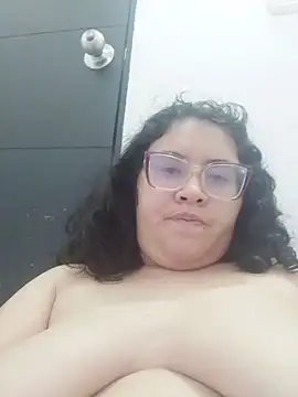 Snapshot of johannasexy97 chatting on January 18, 3:38 pm johannasexy97 online show from January 18, 3:38 pm