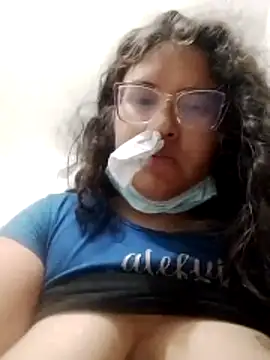 Snapshot of johannasexy97 chatting on November 3, 8:26 am johannasexy97 online show from November 3, 8:26 am