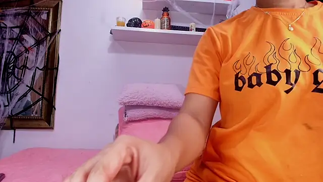 naia blessed online show from October 28, 7:16 pm