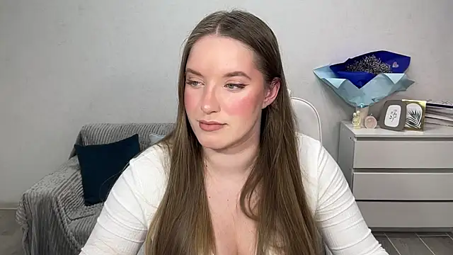 EvaMaddison online show from November 16, 6:02 pm