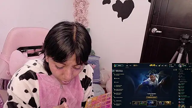 Snapshot of Nami_usagi chatting on July 10, 11:07 pm Nami usagi online show from July 10, 11:07 pm