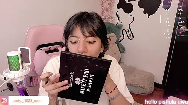 Snapshot of Nami_usagi chatting on July 31, 7:13 pm Nami usagi online show from July 31, 7:13 pm