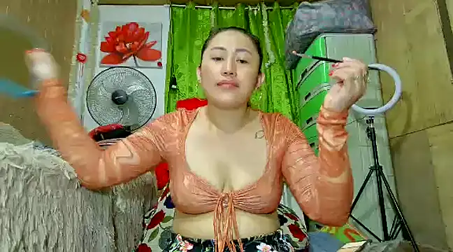M e c e l online show from December 12, 11:03 pm
