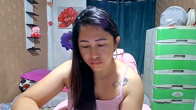 M e c e l online show from March 15, 9:43 pm