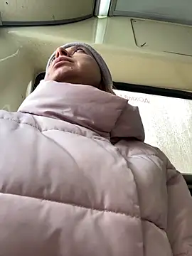 BrookeEvans online show from February 17, 7:37 am