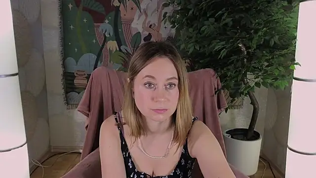 BrookeEvans online show from March 1, 3:10 am