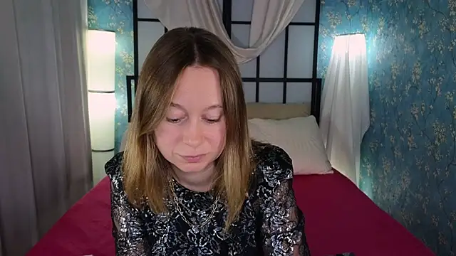 BrookeEvans online show from September 30, 9:09 pm