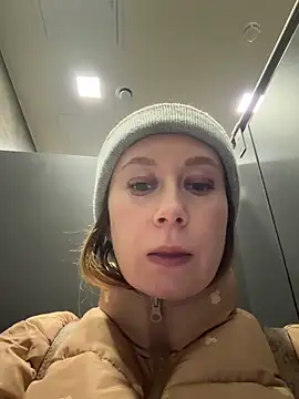 BrookeEvans online show from October 15, 6:57 am