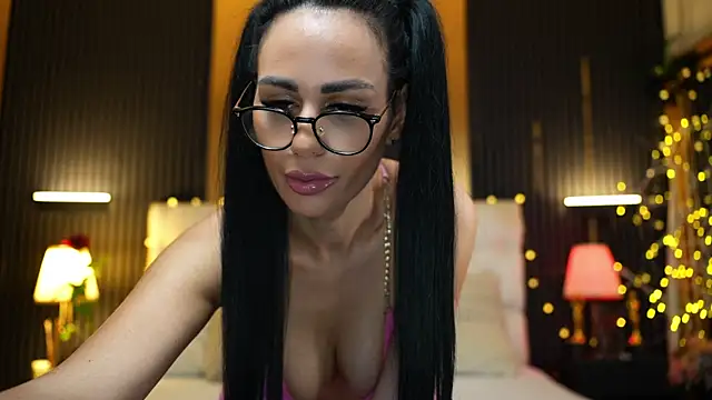 Lorettelorena online show from June 21, 4:37 am
