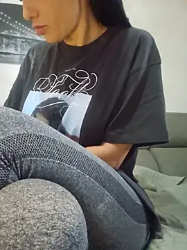Lorettelorena online show from July 10, 2:49 am