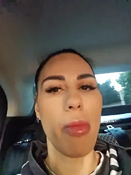 Lorettelorena online show from July 11, 3:20 am