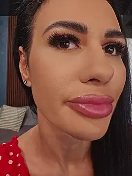 Lorettelorena online show from July 25, 5:49 am