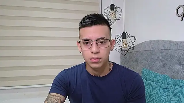 SIXXTOLOVE18 online show from March 6, 12:29 am