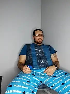 Snapshot of lucasgalacticman chatting on February 22, 10:07 am lucasgalacticman online show from February 22, 10:07 am