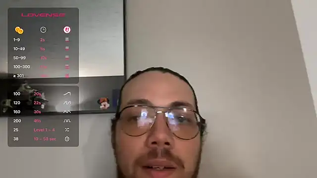 Snapshot of lucasgalacticman chatting on September 28, 11:54 pm lucasgalacticman online show from September 28, 11:54 pm