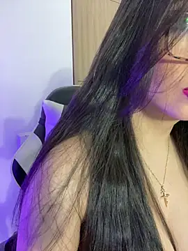 Snapshot of KateLatorre chatting on March 4, 9:10 pm KateLatorre online show from March 4, 9:10 pm