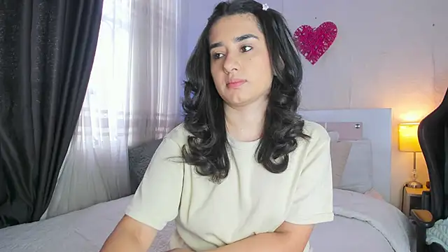 annadu011 online show from March 14, 2:41 pm