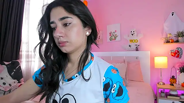 annadu011 online show from October 16, 3:13 pm