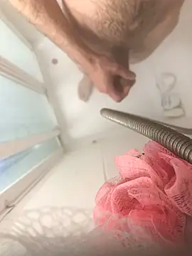 Dani el82xh online show from December 6, 6:28 pm