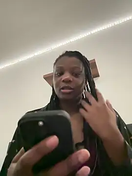 Snapshot of Ebonygirlx chatting on February 6, 4:06 am Ebonygirlx online show from February 6, 4:06 am