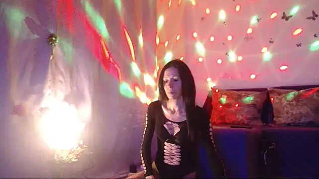 ElysaSun online show from November 21, 6:50 pm