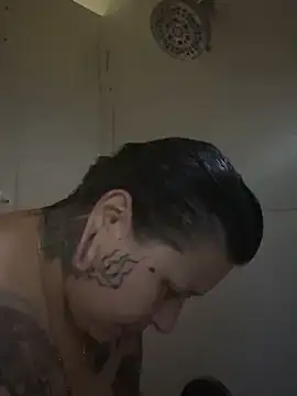 Snapshot of evacheers chatting on November 21, 7:12 pm evacheers online show from November 21, 7:12 pm