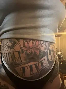 Snapshot of evacheers chatting on February 20, 12:40 am evacheers online show from February 20, 12:40 am