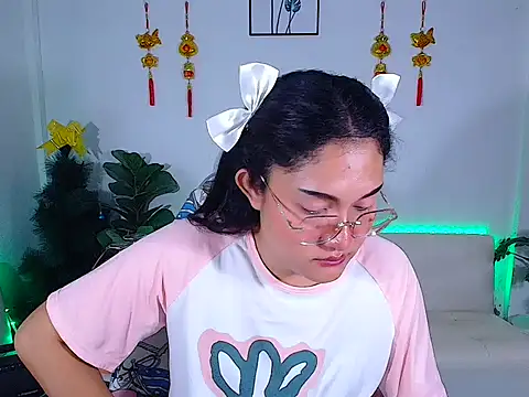 Snapshot of plysaithailand chatting on May 6, 1:03 am plysaithailand online show from May 6, 1:03 am