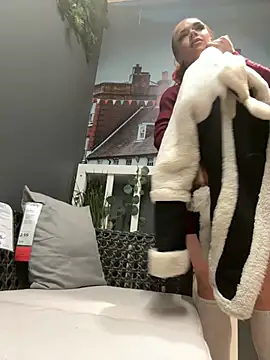 PennyPrincess online show from January 4, 12:05 pm