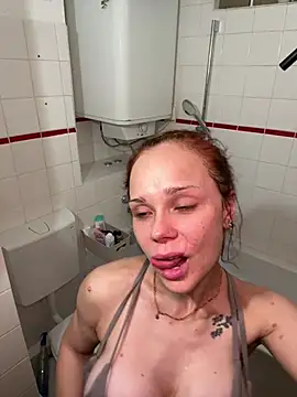 PennyPrincess online show from March 5, 10:50 pm