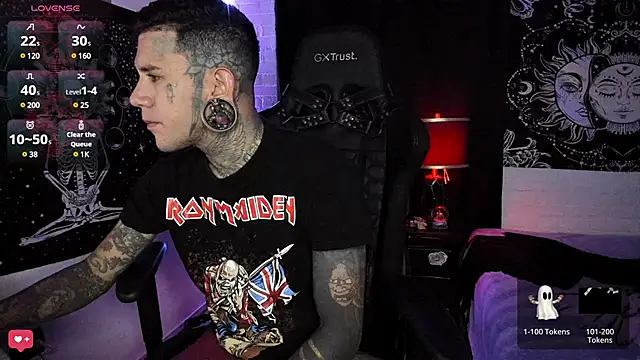 Snapshot of josh__ackerman chatting on March 18, 1:10 am josh ackerman online show from March 18, 1:10 am