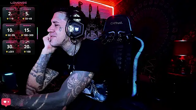 Snapshot of josh__ackerman chatting on September 8, 6:40 pm josh ackerman online show from September 8, 6:40 pm