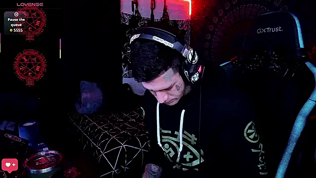 Snapshot of josh__ackerman chatting on September 14, 5:50 am josh ackerman online show from September 14, 5:50 am