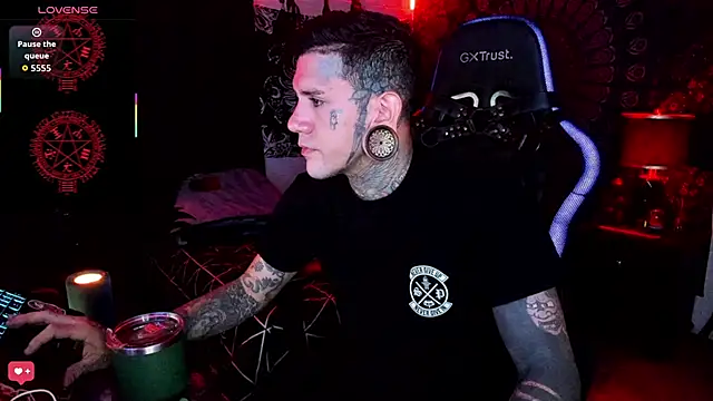 Snapshot of josh__ackerman chatting on September 24, 8:23 pm josh ackerman online show from September 24, 8:23 pm