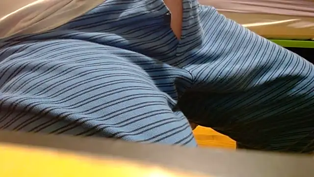 Snapshot of fuckmechuck chatting on October 13, 11:10 am fuckmechuck online show from October 13, 11:10 am