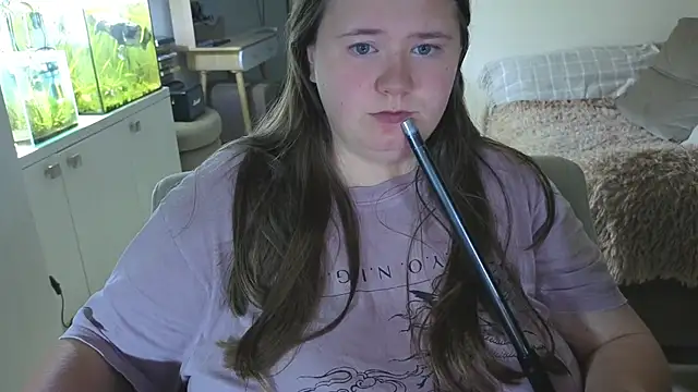 Snapshot of remirann_ chatting on November 3, 4:41 pm remirann online show from November 3, 4:41 pm