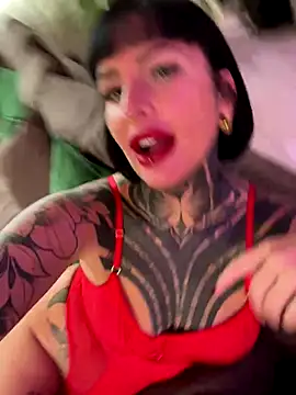 InkedBiitch online show from October 24, 7:16 am