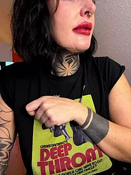 InkedBiitch online show from January 14, 7:36 am