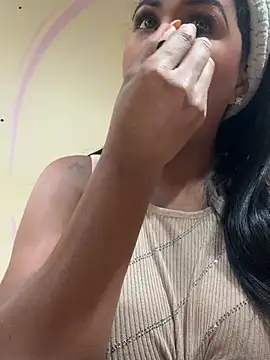 Snapshot of BarbieKano chatting on May 17, 1:03 am BarbieKano online show from May 17, 1:03 am