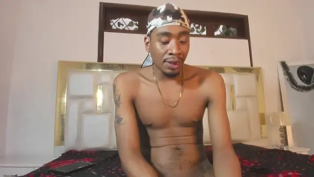 Kylieandjhonny online show from December 12, 10:09 pm