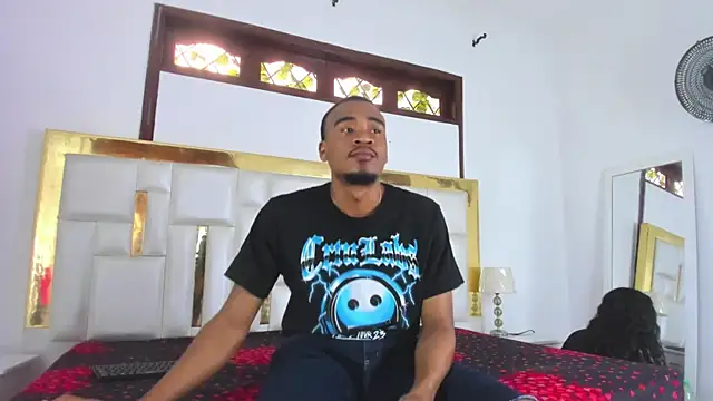 Kylieandjhonny online show from February 14, 6:19 pm