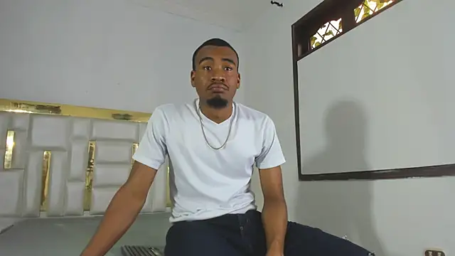 Kylieandjhonny online show from February 18, 6:26 pm