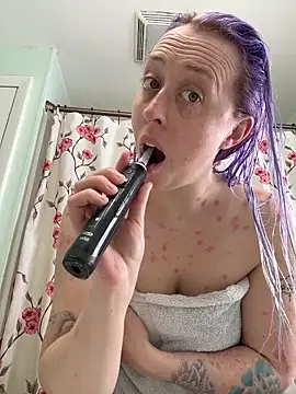 ursluttygf online show from March 17, 3:04 pm