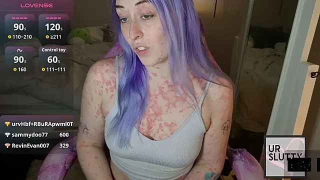 ursluttygf online show from April 24, 6:21 pm