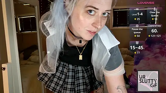 ursluttygf online show from June 26, 5:06 pm