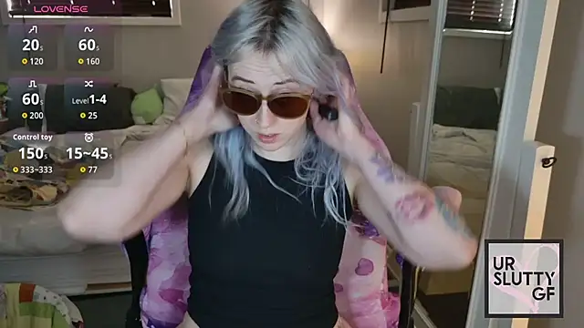 ursluttygf online show from July 25, 3:09 pm