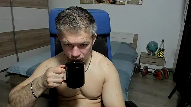 RobbyShawz online show from April 8, 4:45 am