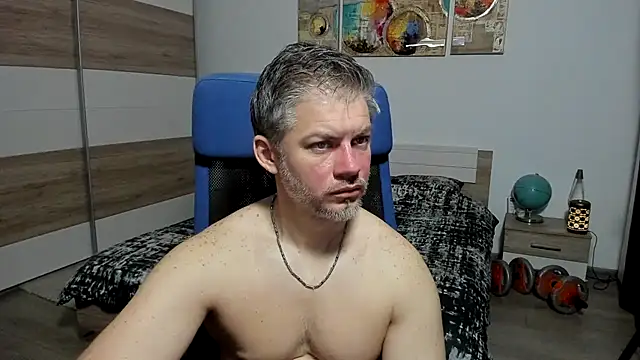 RobbyShawz online show from May 1, 4:28 am