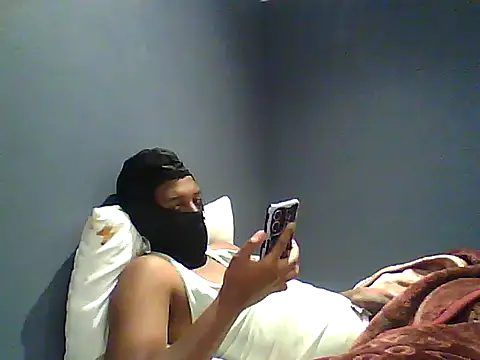 Snapshot of TitularAdaption chatting on October 4, 9:46 pm TitularAdaption online show from October 4, 9:46 pm